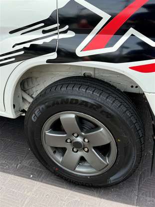 MITSUBISHI-PAJERO TR4-2004
