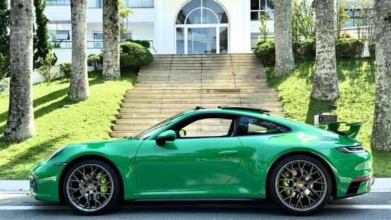 PORSCHE-911-2020