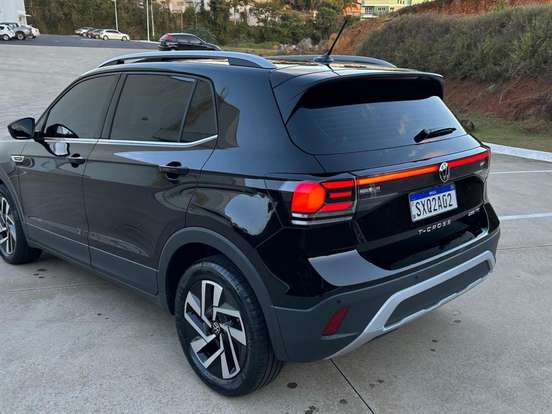 VOLKSWAGEN-T-CROSS-2025