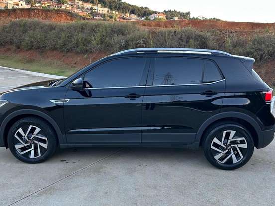 VOLKSWAGEN-T-CROSS-2025