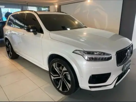 VOLVO XC90 2.0 T8 HYBRID R-DESIGN AWD GEARTRONIC VOLVO XC90 2.0 T8 HYBRID R-DESIGN AWD GEARTRONIC