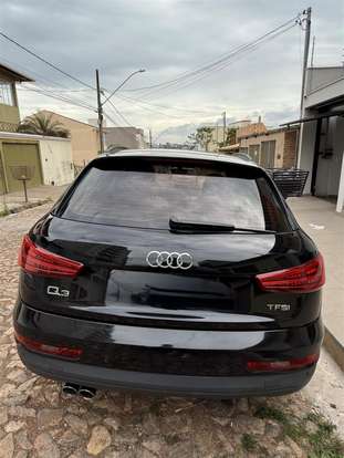 AUDI-Q3-2018