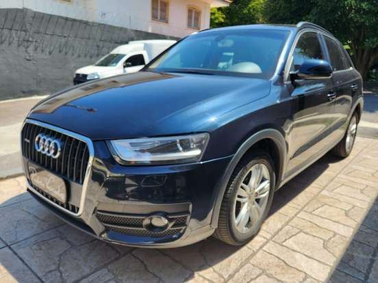 AUDI-Q3-2012