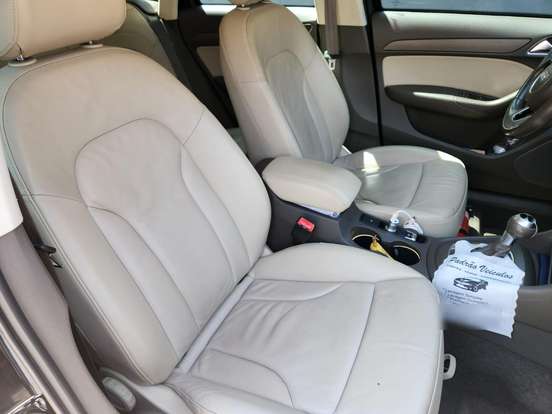 AUDI-Q3-2012