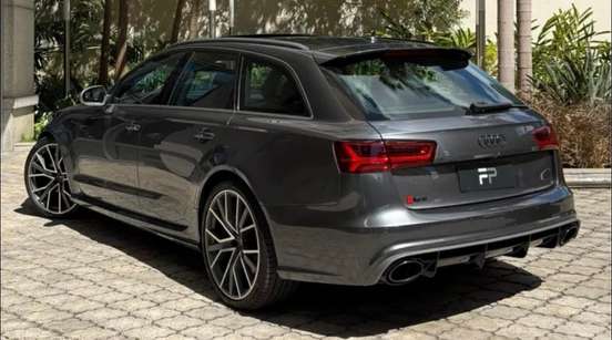 AUDI-RS6-2018