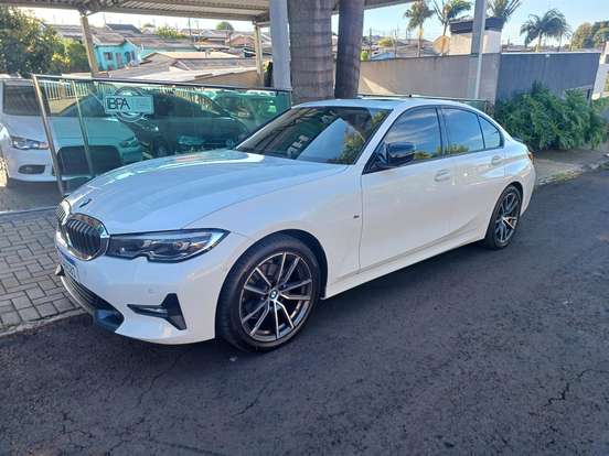 BMW-320i-2021