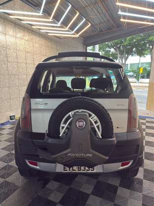 FIAT-IDEA-1.8 MPI ADVENTURE 8V FLEX 4P AUTOMATIZADO FIAT-IDEA-2011