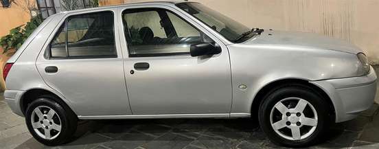 FORD-FIESTA-2005