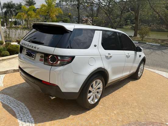 LAND ROVER-DISCOVERY SPORT-2016