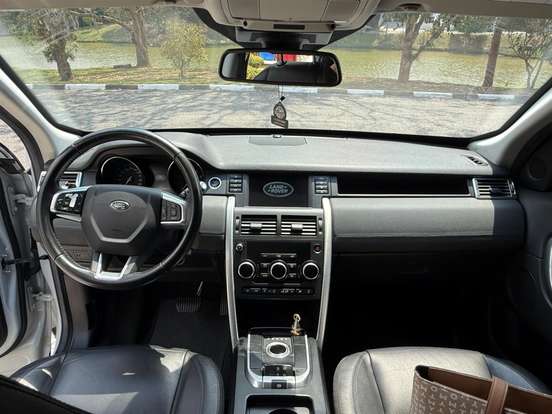 LAND ROVER-DISCOVERY SPORT-2016