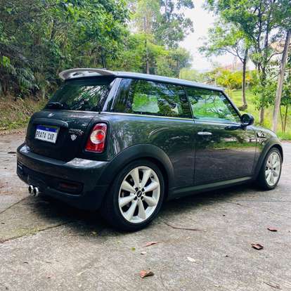 MINI-COOPER-2010
