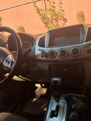 MITSUBISHI-L200 TRITON-3.5 HPE 4X4 CD V6 24V FLEX 4P AUTOMÁTICO MITSUBISHI-L200 TRITON-2013