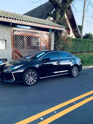 TOYOTA-COROLLA-2019
