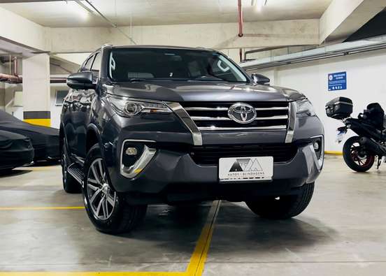 TOYOTA-HILUX SW4-2018