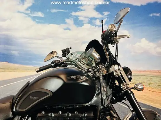 TRIUMPH-ROCKET III ROADSTER TRIUMPH-ROCKET III ROADSTER-2014
