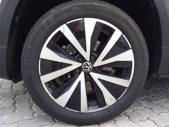 VOLKSWAGEN-TAOS-1.4 250 TSI TOTAL FLEX HIGHLINE AUTOMÁTICO VOLKSWAGEN-TAOS-2023
