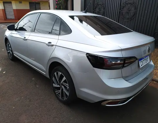 VOLKSWAGEN VIRTUS 1.0 200 TSI HIGHLINE AUTOMÁTICO