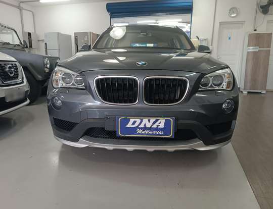 BMW-X1-2014