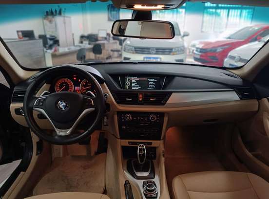 BMW-X1-2014