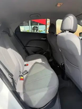 HYUNDAI-HB20-2015