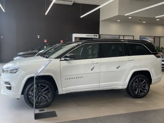 JEEP-COMMANDER-2.0 HURRICANE 4 TURBO GASOLINA OVERLAND AT9 JEEP-COMMANDER-2025