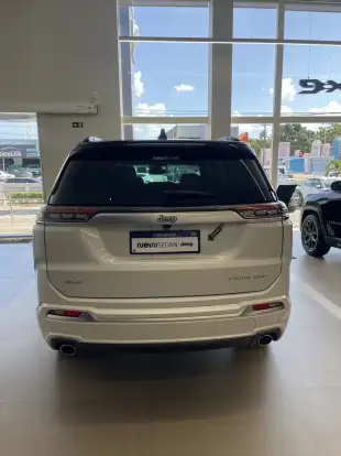 JEEP-COMMANDER-2.0 HURRICANE 4 TURBO GASOLINA OVERLAND AT9 JEEP-COMMANDER-2025