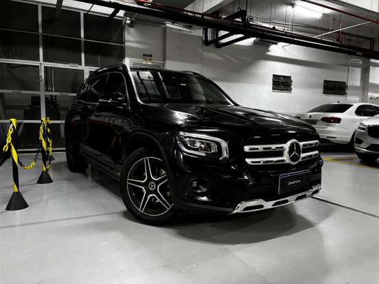 MERCEDES-BENZ-GLB 200-2020