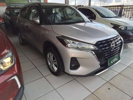 NISSAN-KICKS-2023