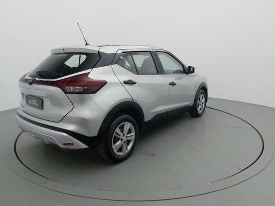 NISSAN-KICKS-2023