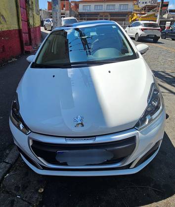PEUGEOT 208 1.2 ALLURE 12V FLEX 4P MANUAL