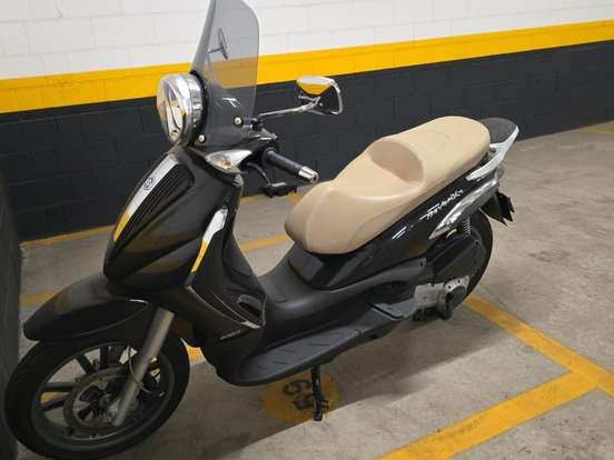 PIAGGIO-BEVERLY 300 PIAGGIO-BEVERLY 300-2010