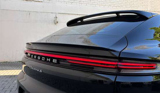 PORSCHE-CAYENNE-2024