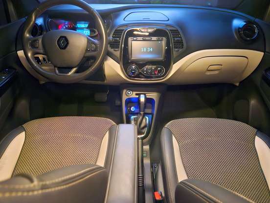 RENAULT-CAPTUR-2019
