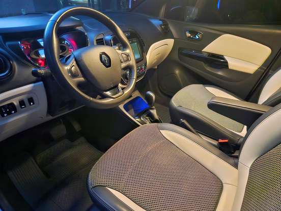 RENAULT-CAPTUR-2019