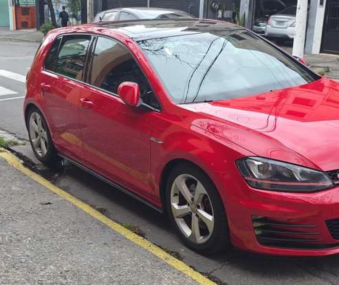 VOLKSWAGEN-GOLF-2013