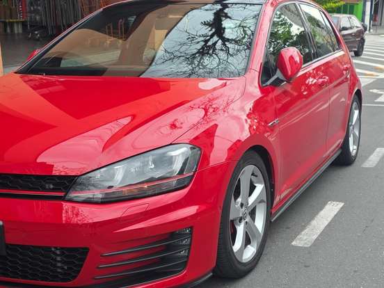VOLKSWAGEN-GOLF-2.0 TSI GTI 16V TURBO GASOLINA 4P AUTOMÁTICO VOLKSWAGEN-GOLF-2013