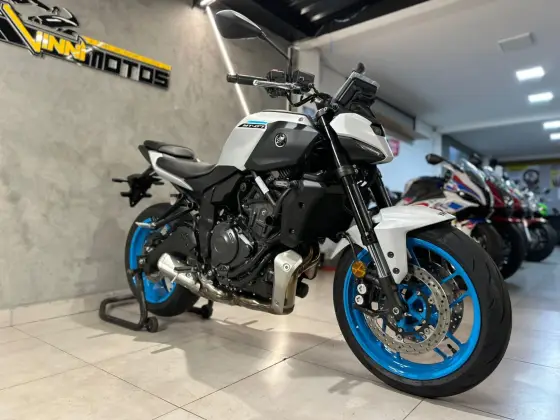 YAMAHA MT-07 CONNECTED ABS 