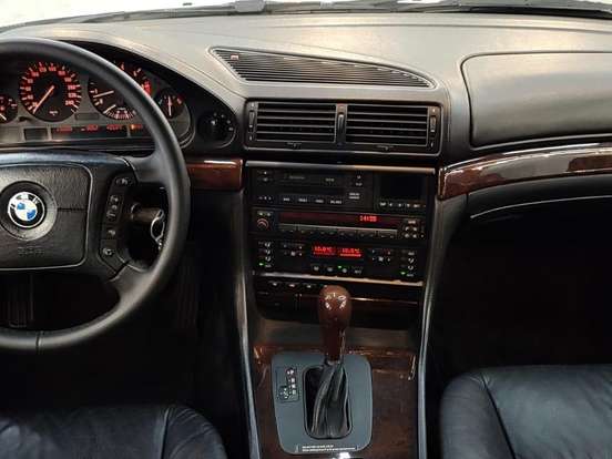 BMW-750i-5.4 SEDAN V12 24V GASOLINA 4P AUTOMÁTICO BMW-750i-1998