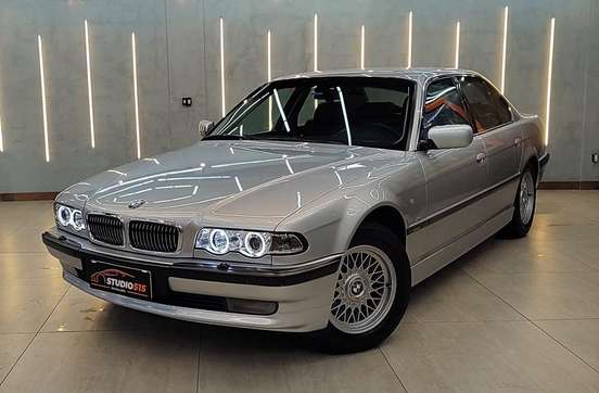 BMW-750i-1998