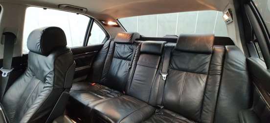 BMW-750i-1998