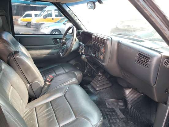 CHEVROLET-S10-2000