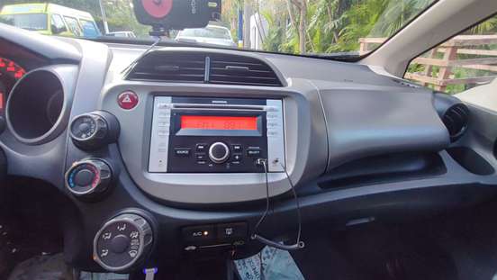 HONDA-FIT-2013