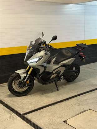 HONDA-X-ADV-2023