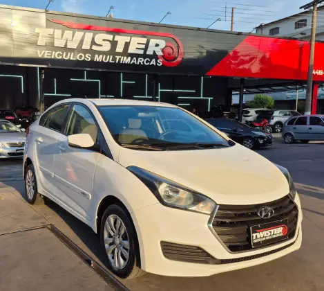 HYUNDAI HB20S 1.6 COMFORT PLUS 16V FLEX 4P AUTOMÁTICO