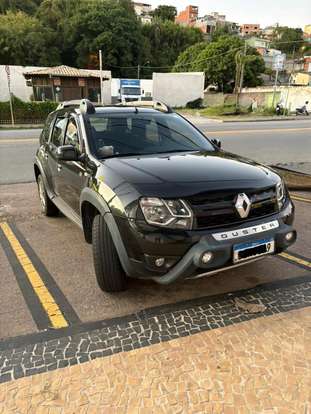 RENAULT-DUSTER-2019