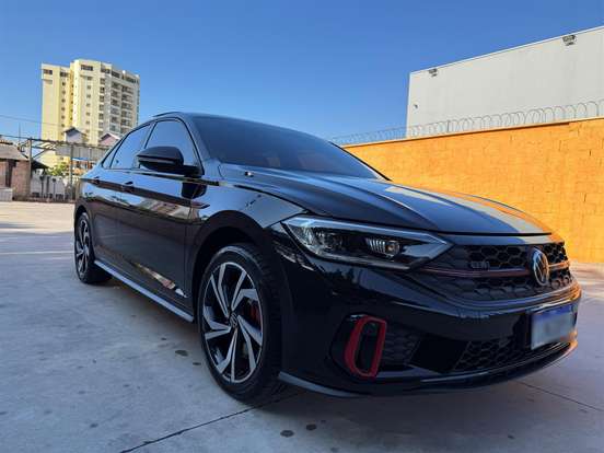 VOLKSWAGEN-JETTA-2023