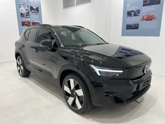 VOLVO EX40 P8 RECHARGE TWIN ELECTRIC ULTRA AWD