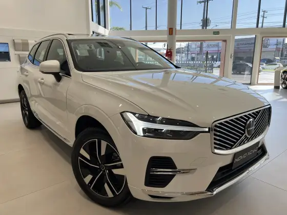 VOLVO XC60 2.0 T8 PHEV PLUS AWD GEARTRONIC