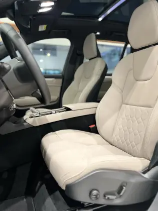 VOLVO XC90 2.0 T8 PHEV PLUS AWD GEARTRONIC