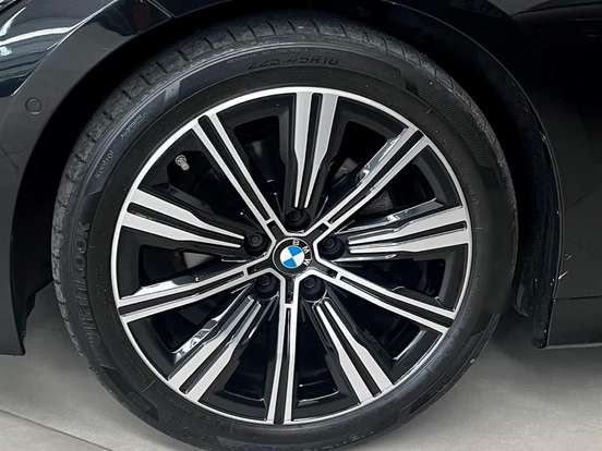 BMW-320i-2.0 16V TURBO GASOLINA SPORT GP AUTOMÁTICO BMW-320i-2021